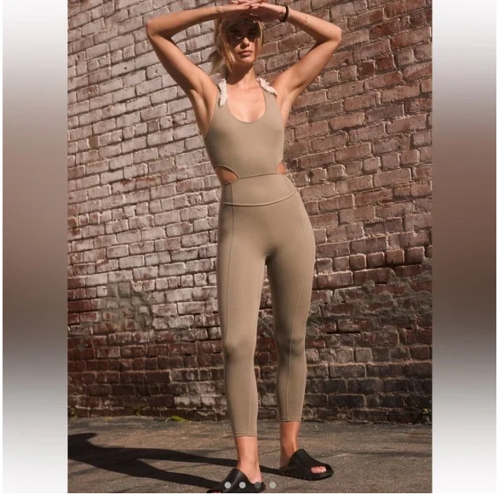 Free People Back It Up Onesie Sage Beige size xs NWT